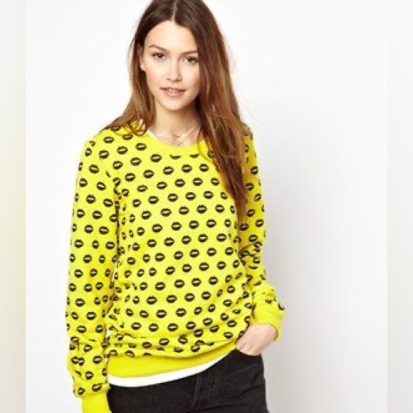 Lip Print Sweatshirt By MARKUS LUPFER - Picture 2 of 6